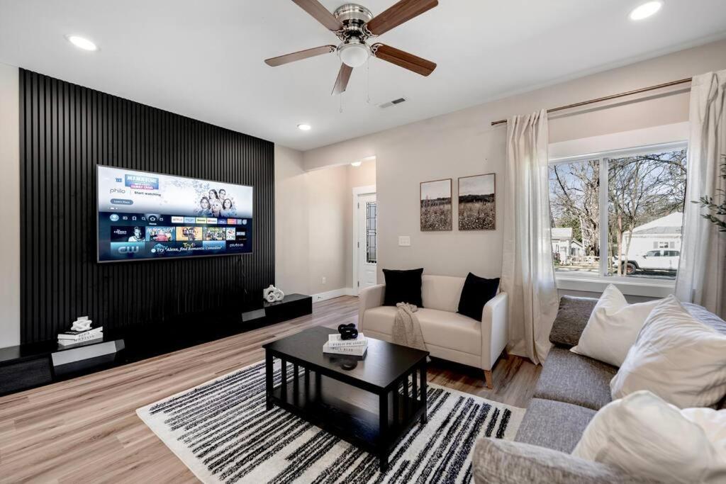 Brand New Cozy Modern Bungalow W/Hot Tub+Movieroom 7 Min From Uptown Charlotte Dış mekan fotoğraf