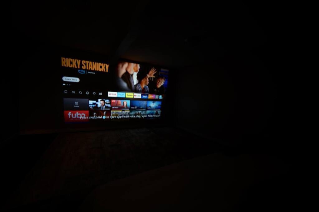 Brand New Cozy Modern Bungalow W/Hot Tub+Movieroom 7 Min From Uptown Charlotte Dış mekan fotoğraf