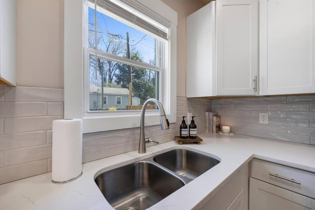 Brand New Cozy Modern Bungalow W/Hot Tub+Movieroom 7 Min From Uptown Charlotte Dış mekan fotoğraf