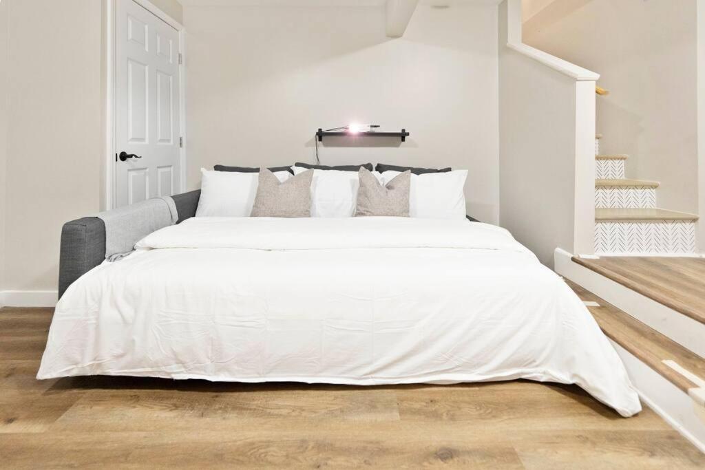 Brand New Cozy Modern Bungalow W/Hot Tub+Movieroom 7 Min From Uptown Charlotte Dış mekan fotoğraf