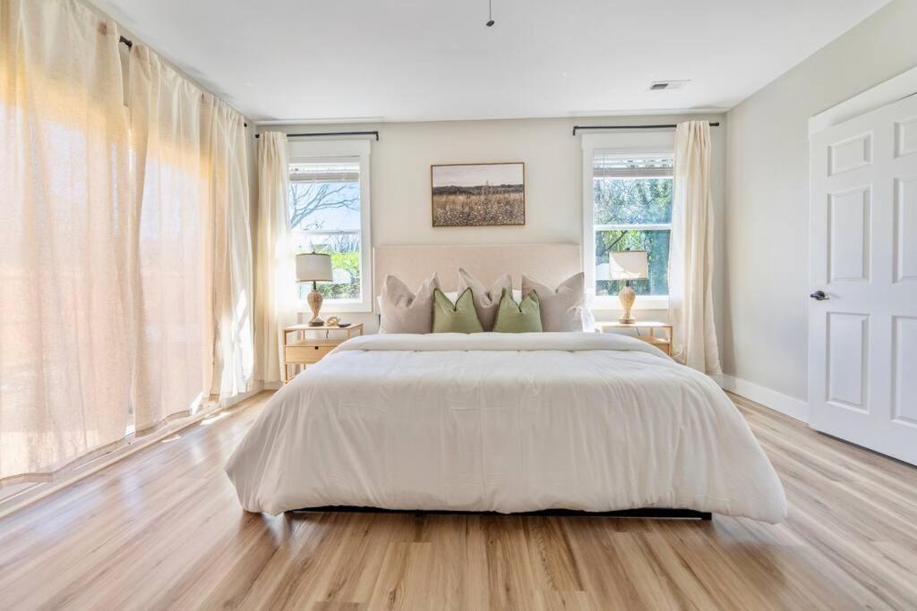 Brand New Cozy Modern Bungalow W/Hot Tub+Movieroom 7 Min From Uptown Charlotte Dış mekan fotoğraf