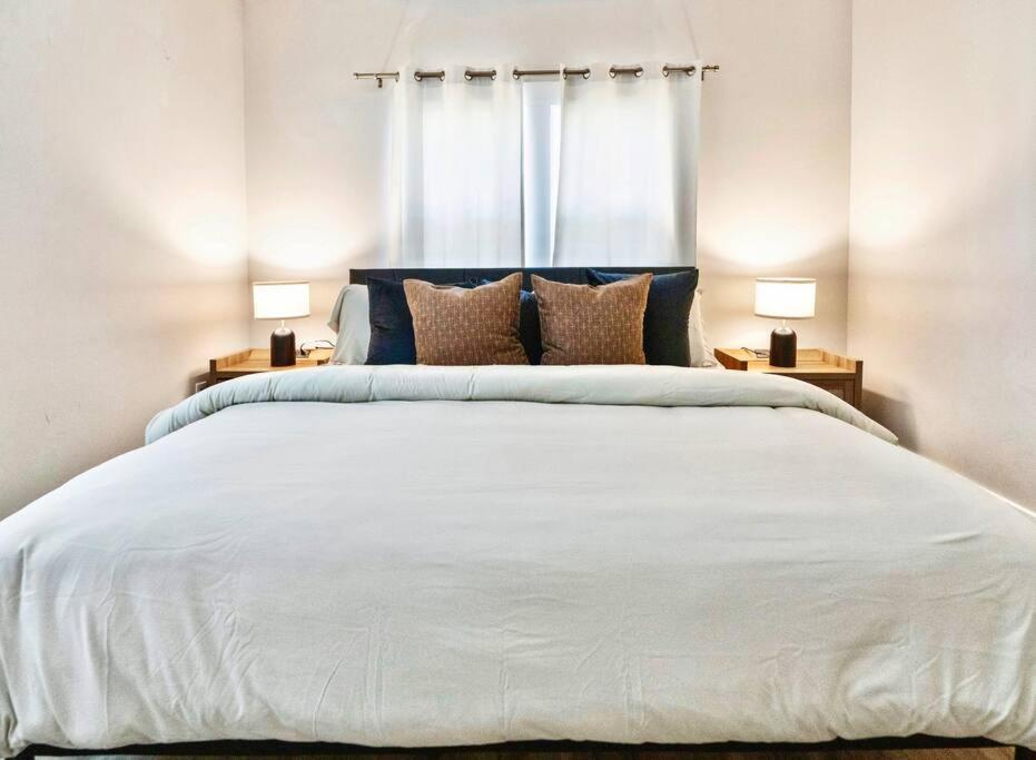 Brand New Cozy Modern Bungalow W/Hot Tub+Movieroom 7 Min From Uptown Charlotte Dış mekan fotoğraf