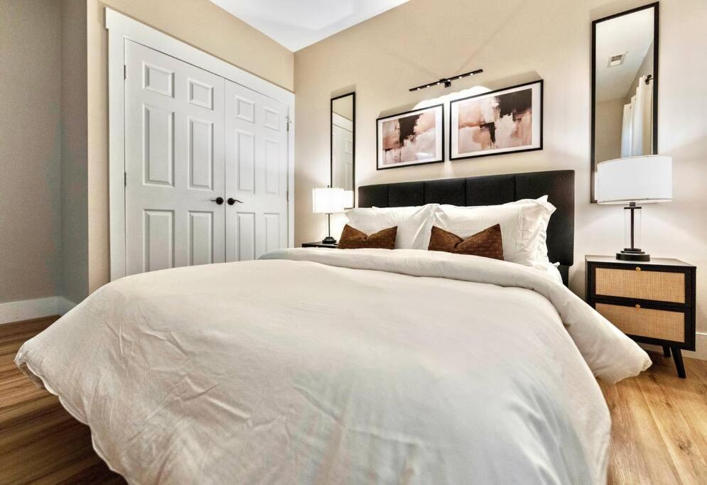 Brand New Cozy Modern Bungalow W/Hot Tub+Movieroom 7 Min From Uptown Charlotte Dış mekan fotoğraf