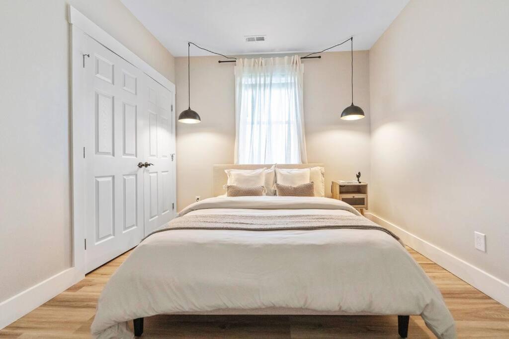 Brand New Cozy Modern Bungalow W/Hot Tub+Movieroom 7 Min From Uptown Charlotte Dış mekan fotoğraf