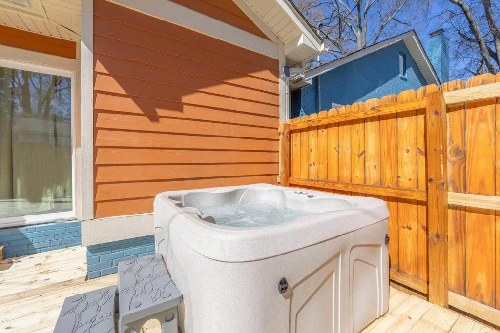 Brand New Cozy Modern Bungalow W/Hot Tub+Movieroom 7 Min From Uptown Charlotte Dış mekan fotoğraf